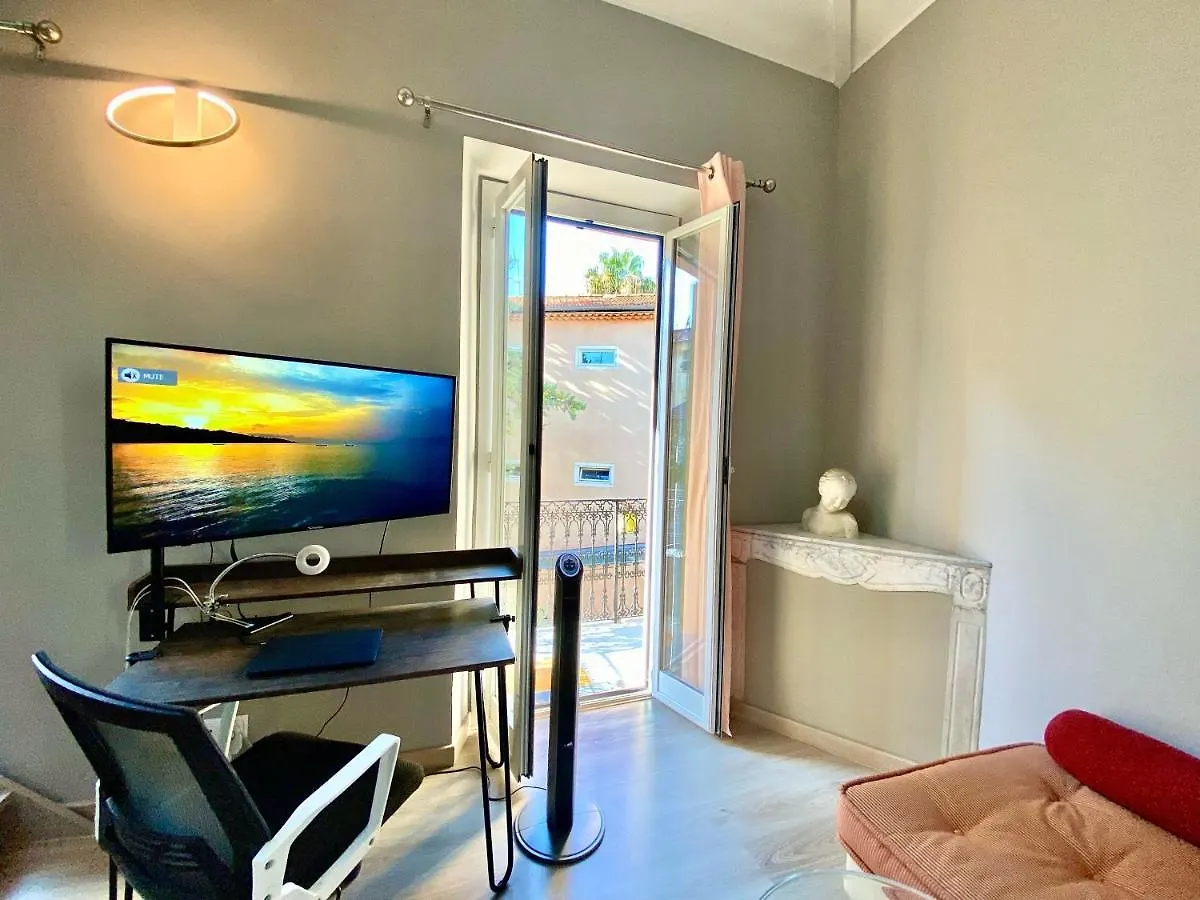 Lägenhet Lovely & Sunny Loft Heart Of Nice With A/C! Frankrike