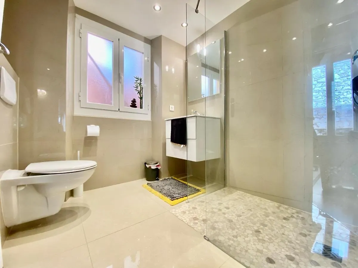 아파트 Lovely & Sunny Loft Heart Of Nice With A/C!